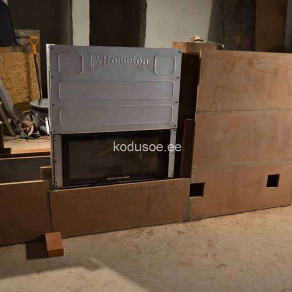 CMA lõõristikuga kamin Erliko